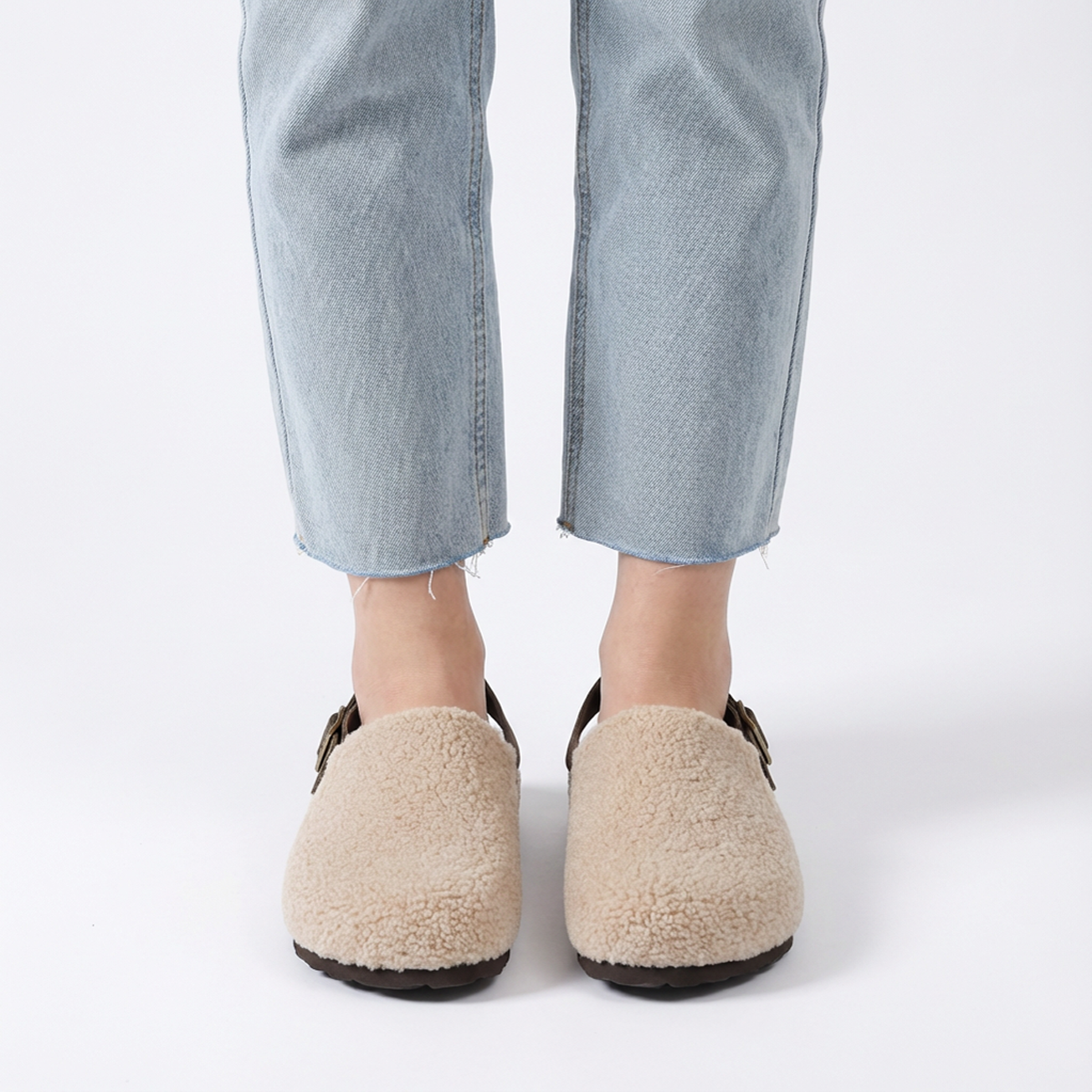Women's Teddy Slippers - Adjustable Strap